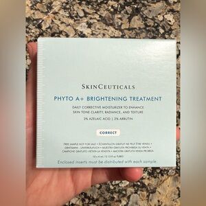 Phyto A+ Brightening Treatment Daily Moisturizer sample pack of 10 X 4ml (40ml)